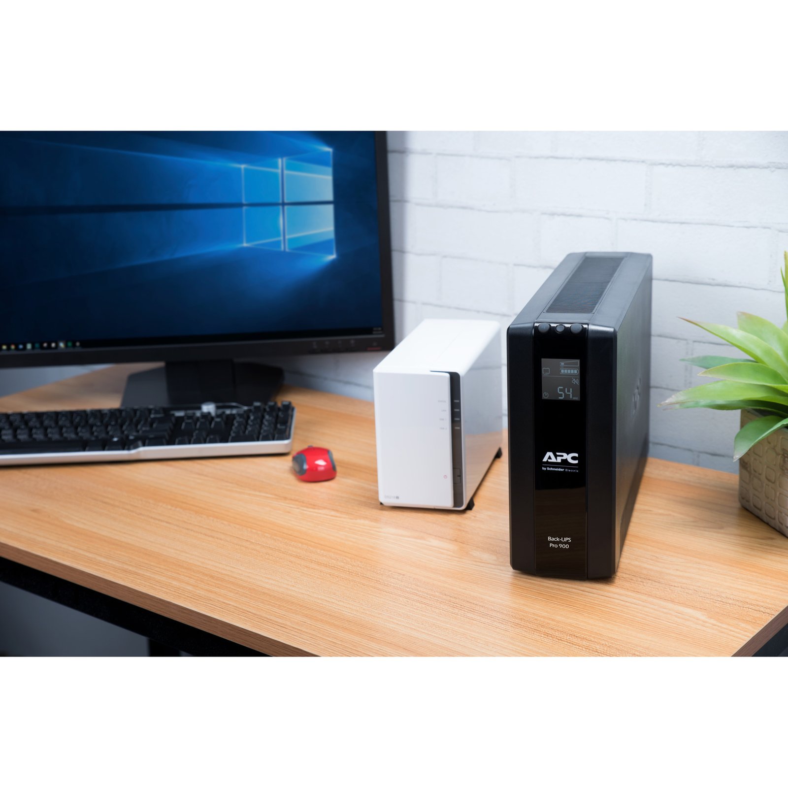 APC Back-UPS Pro 900VA BR900MI Negro