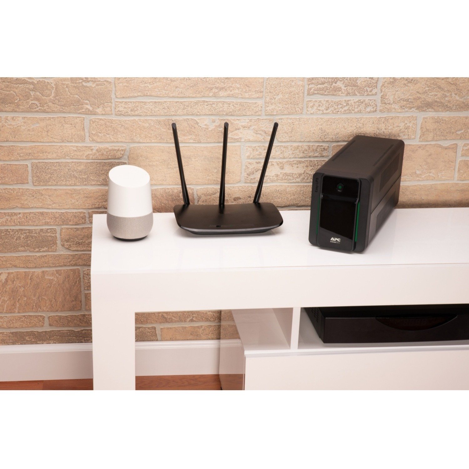 APC Easy UPS BVX 900VA Negro - Imagen 3