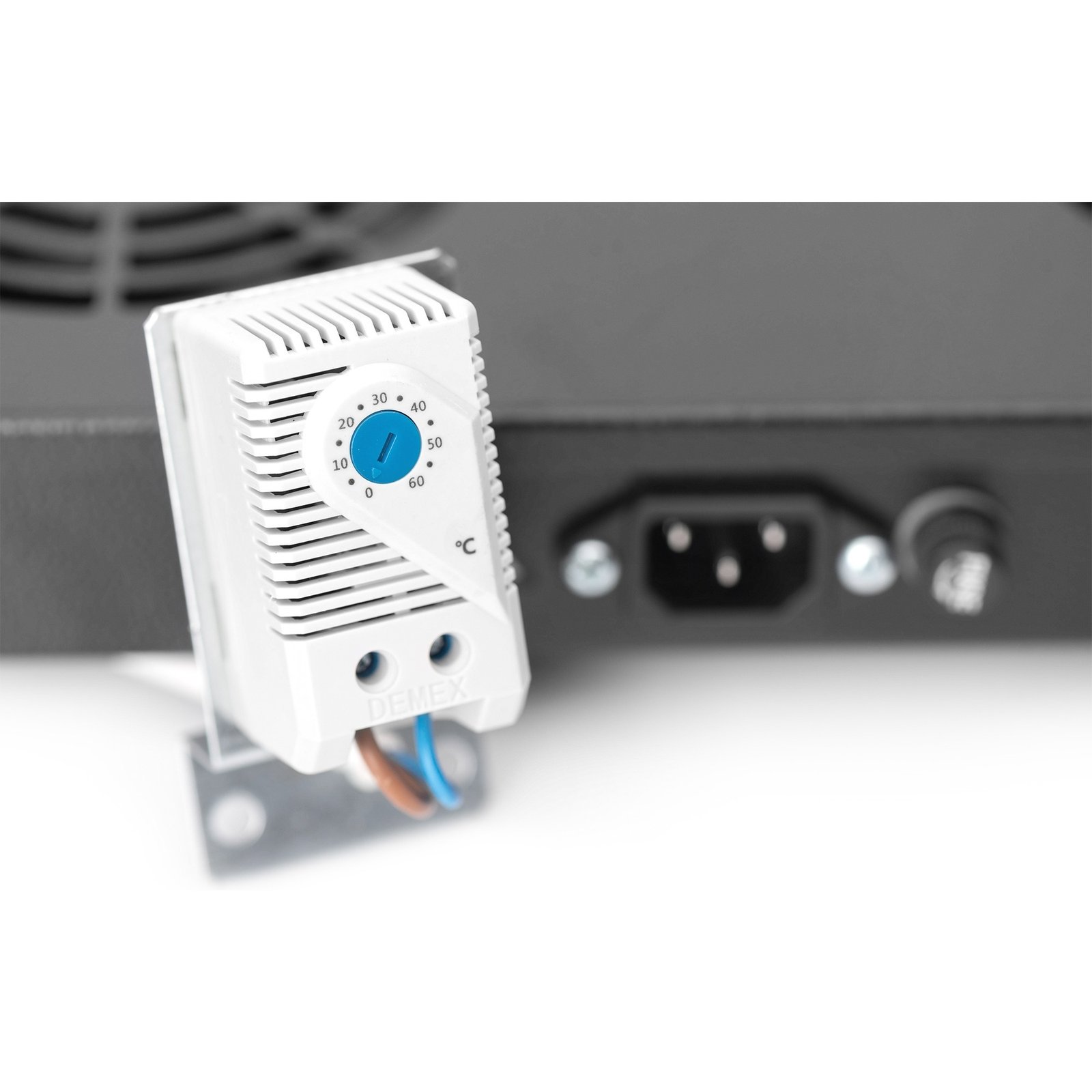 Digitus Lüftereinheit zur variablen 483 mm (19")-Installation Negro - Imagen 3