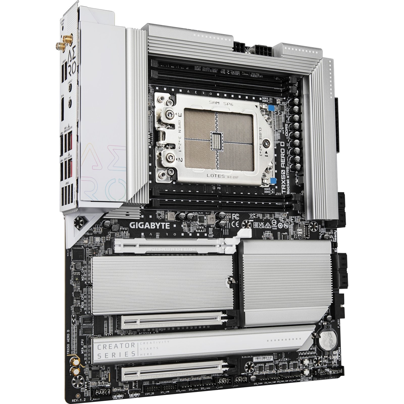 GIGABYTE TRX50 AERO D Plata - Imagen 3