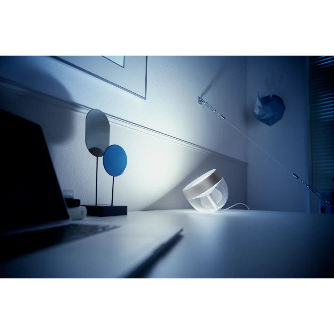 Philips Hue White & Color Ambiance Iris Tischleuchte Special Edition Plata - Imagen 5
